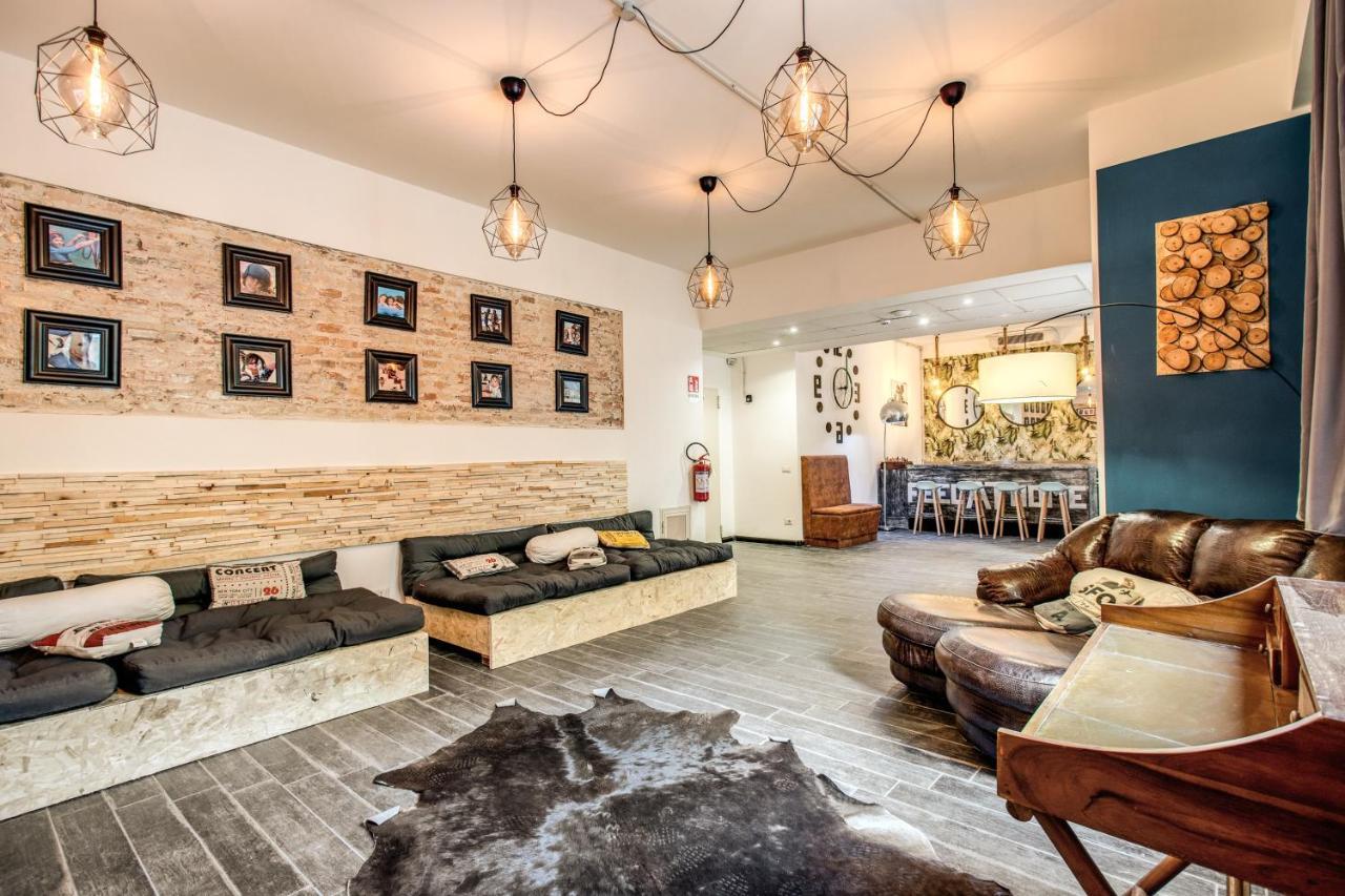Hostel Trastevere 2 Рим Екстериор снимка